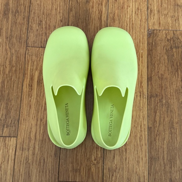 Bottega Veneta Puddle Sandal, IT41/US8 - Picture 7 of 13